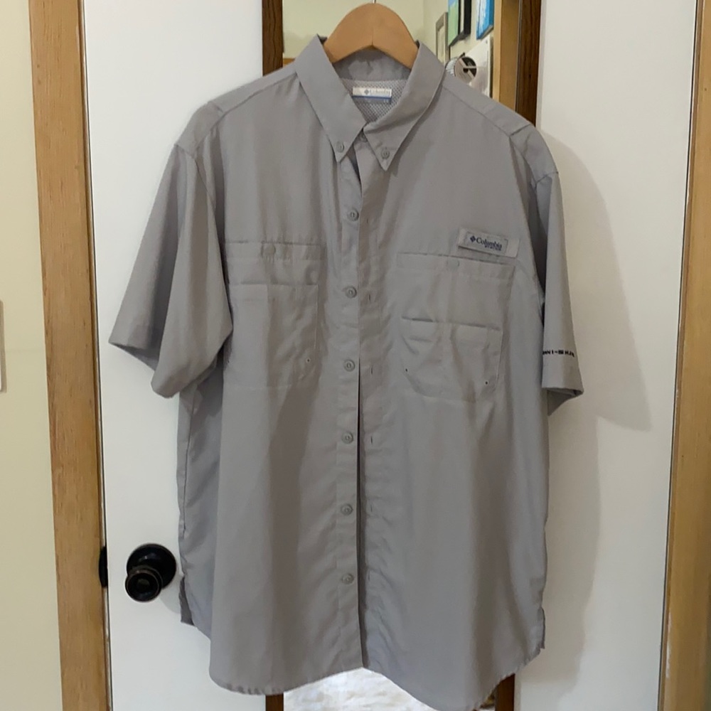 Columbia Men’s short sleeve shirt Sz L